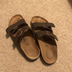 Soft bed Arizona Brown Leather Birkenstocks